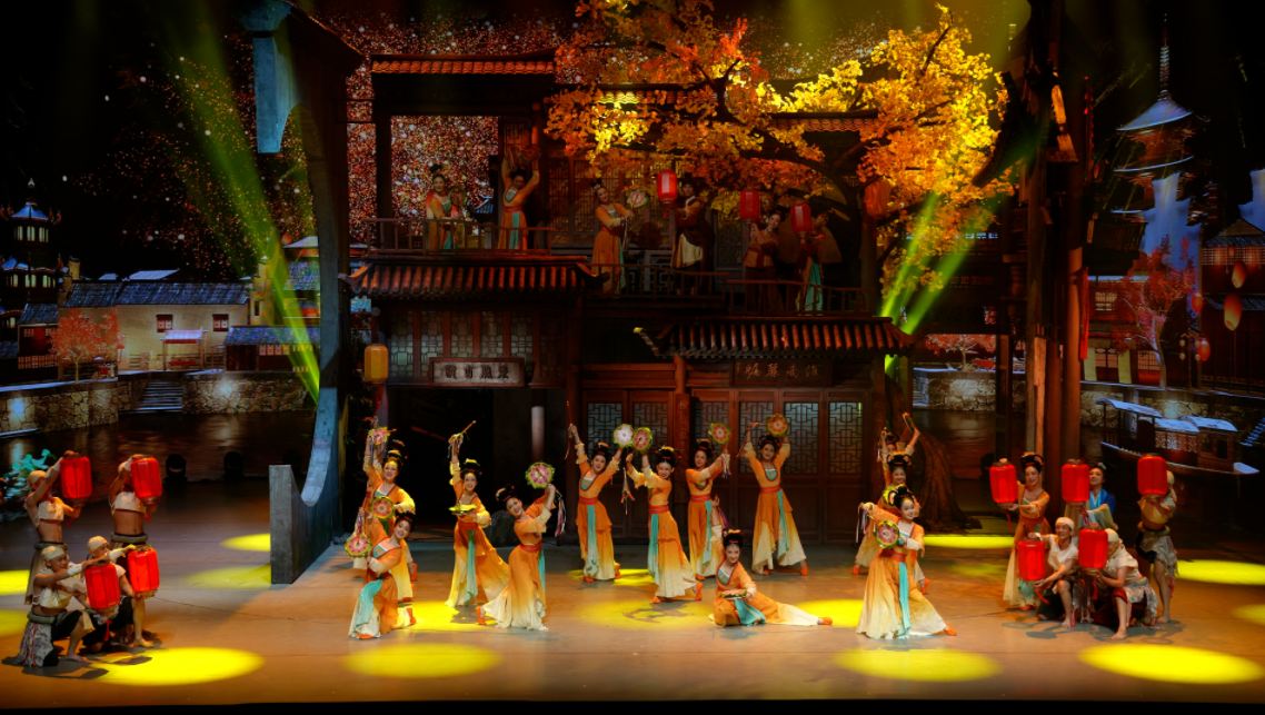 大型沉浸式音乐舞蹈诗剧《大运扬州——琴鹤同鸣》即将公演_新华网